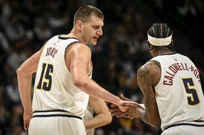 在第二盘中 在第二盘中