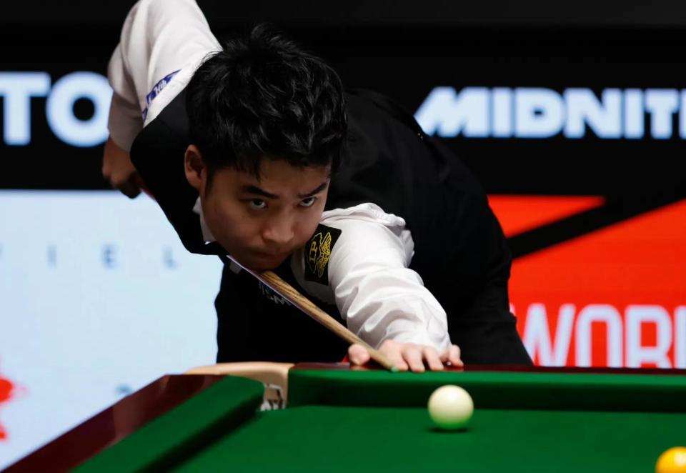 刻苦努力的 刻苦努力的